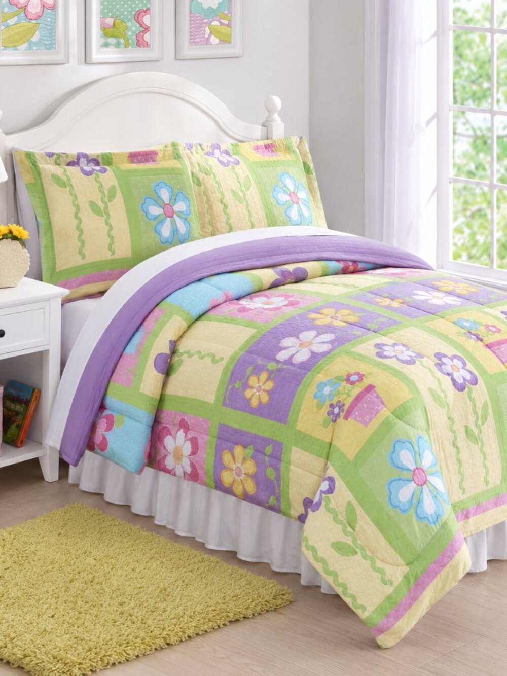 My World Kids Sweet Helena Comforter Set